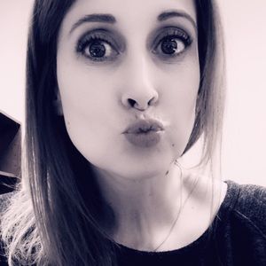 Meet your Posher, Courtney